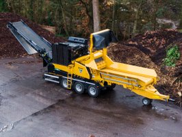 Kross flishugg Vermeer HG4000 för krossning och flisning av träd. returträ, biomassor, bioavfall, kompost för bioenergi